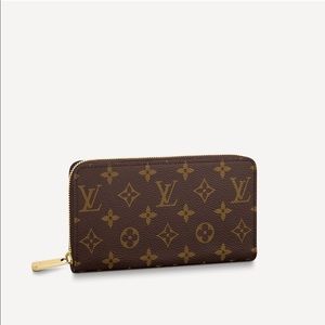 Louis Vuitton Monogram Zippy Wallet VGUC